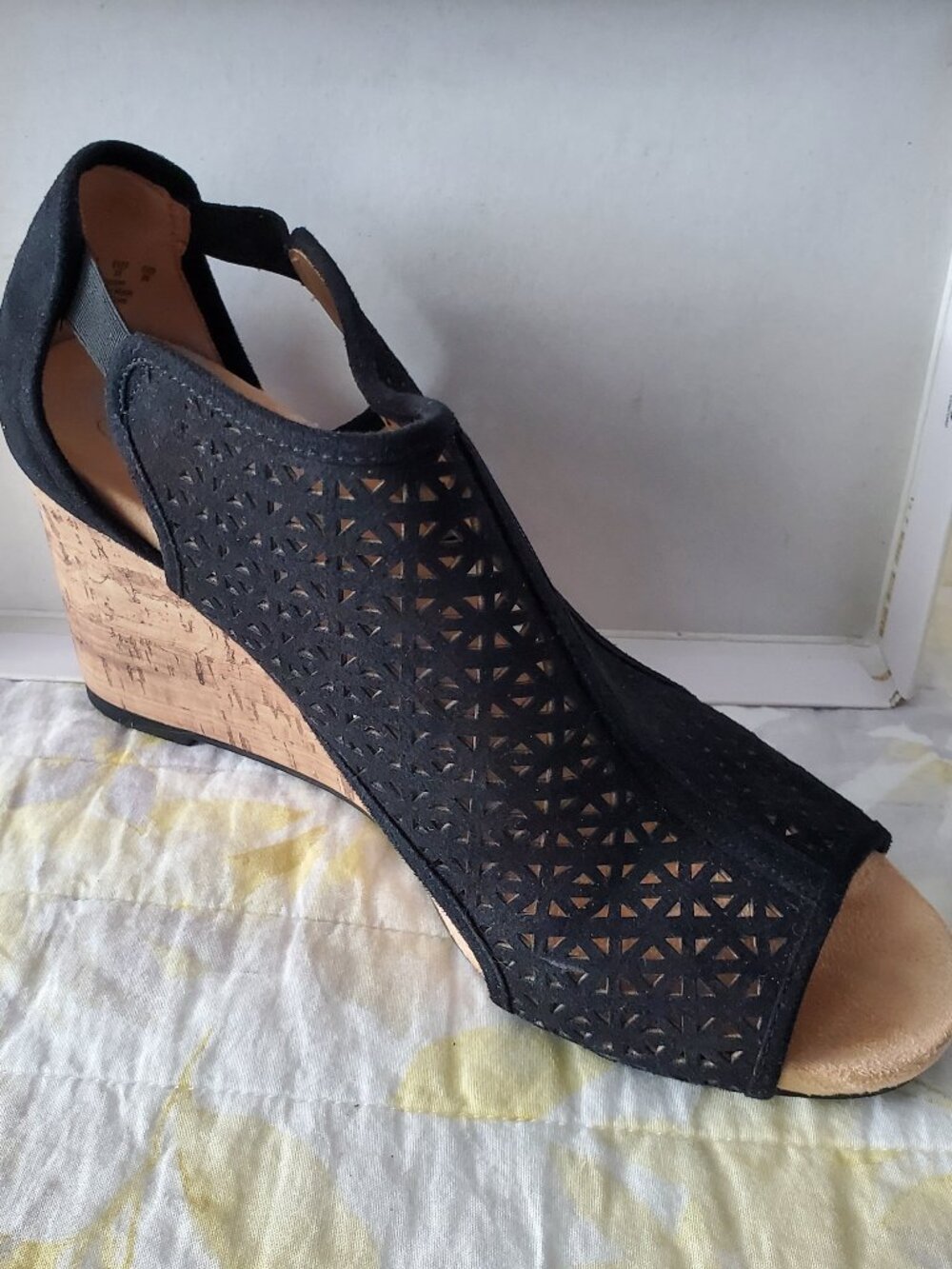 Brand new open toe sandals